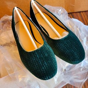 .Botkier NY Velvet Camilla Flat